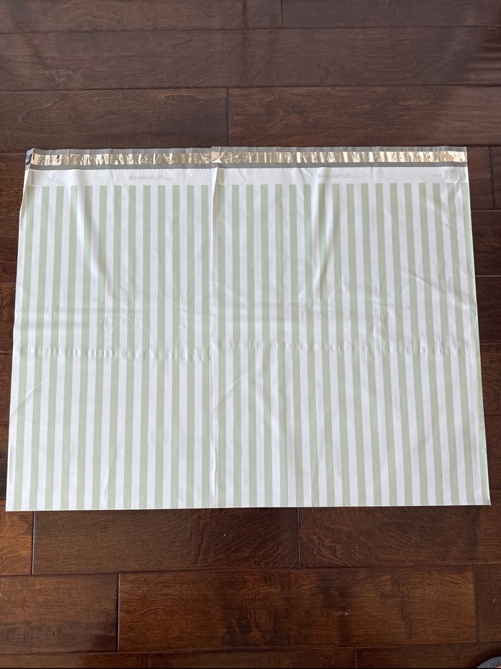 20 Pack - 19x24” XXL Beautiful Green Stripes Poly Mailers